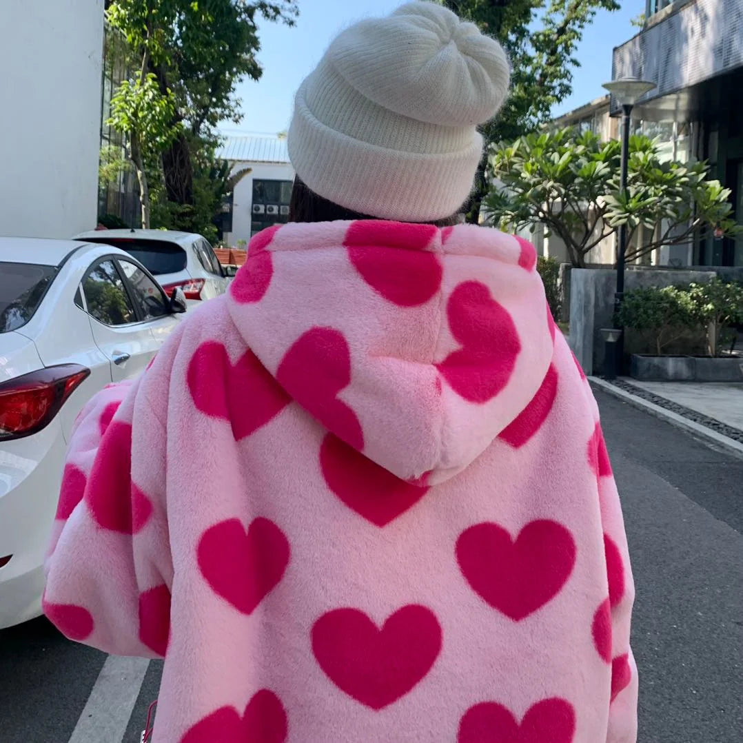 “Love Drunk” Women’s Heart-shaped Harajuku Print Plush Hoodie